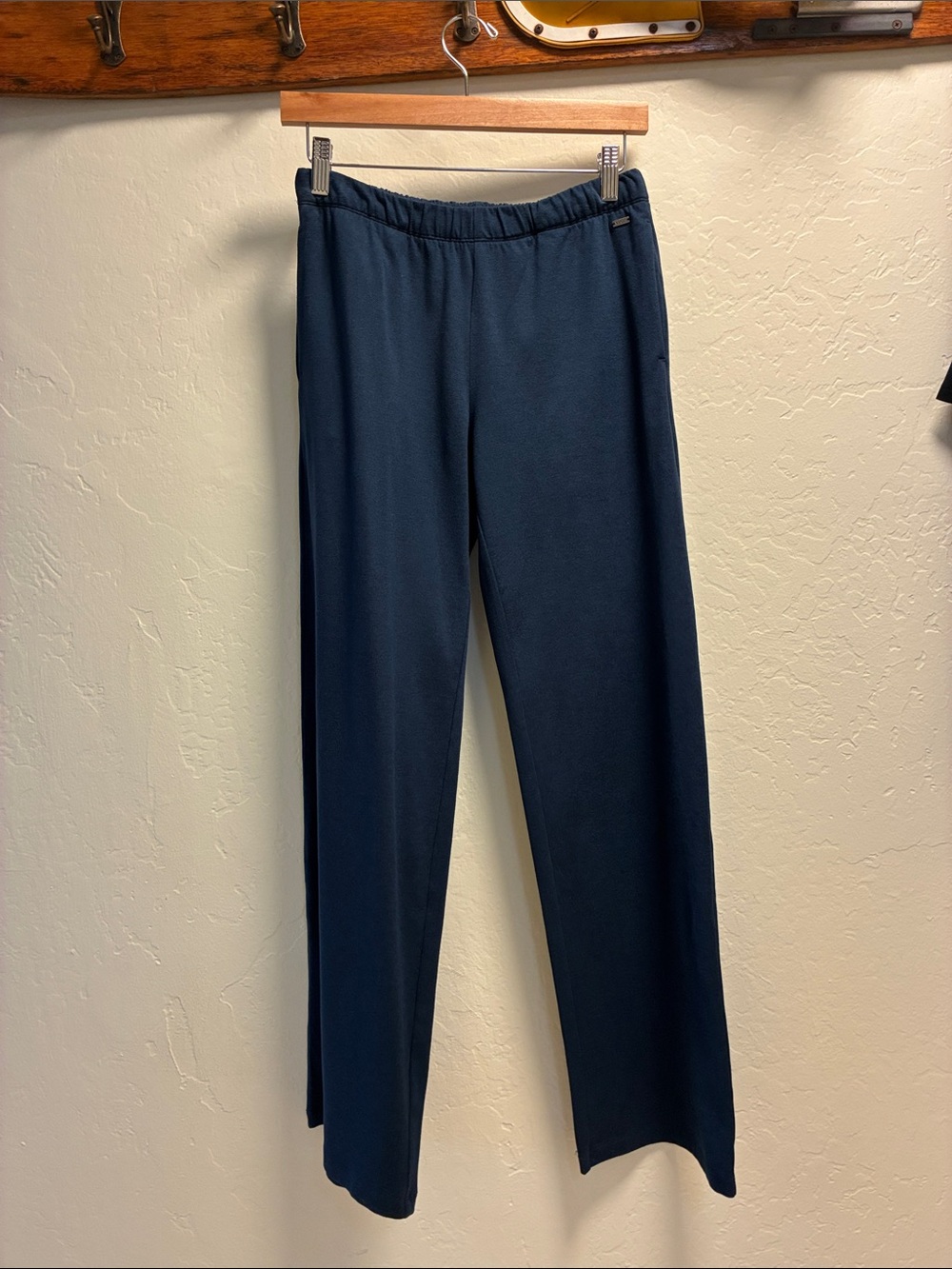 Vuori Women's Blue Straight Leg Pants With Pockets Size XS